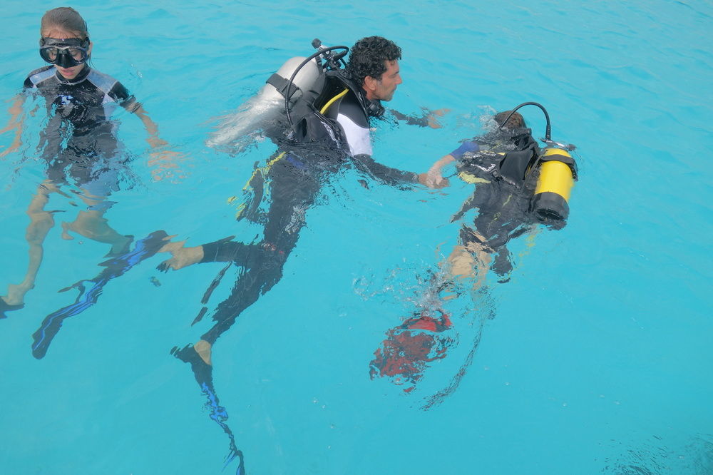 Tahiti Sail And Dive Hotell Vaitape Exteriör bild